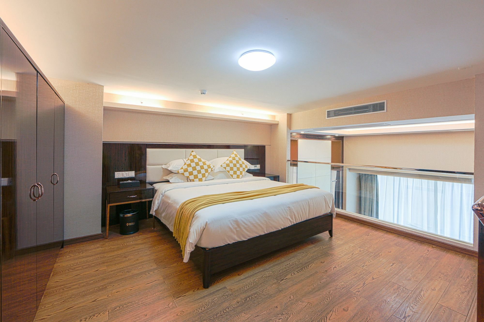 Waifiden Duplex Hotel Apartment Zhongyong Jinyu Branch-Free Shuttle Bus During The Canton Fair Екстер'єр фото